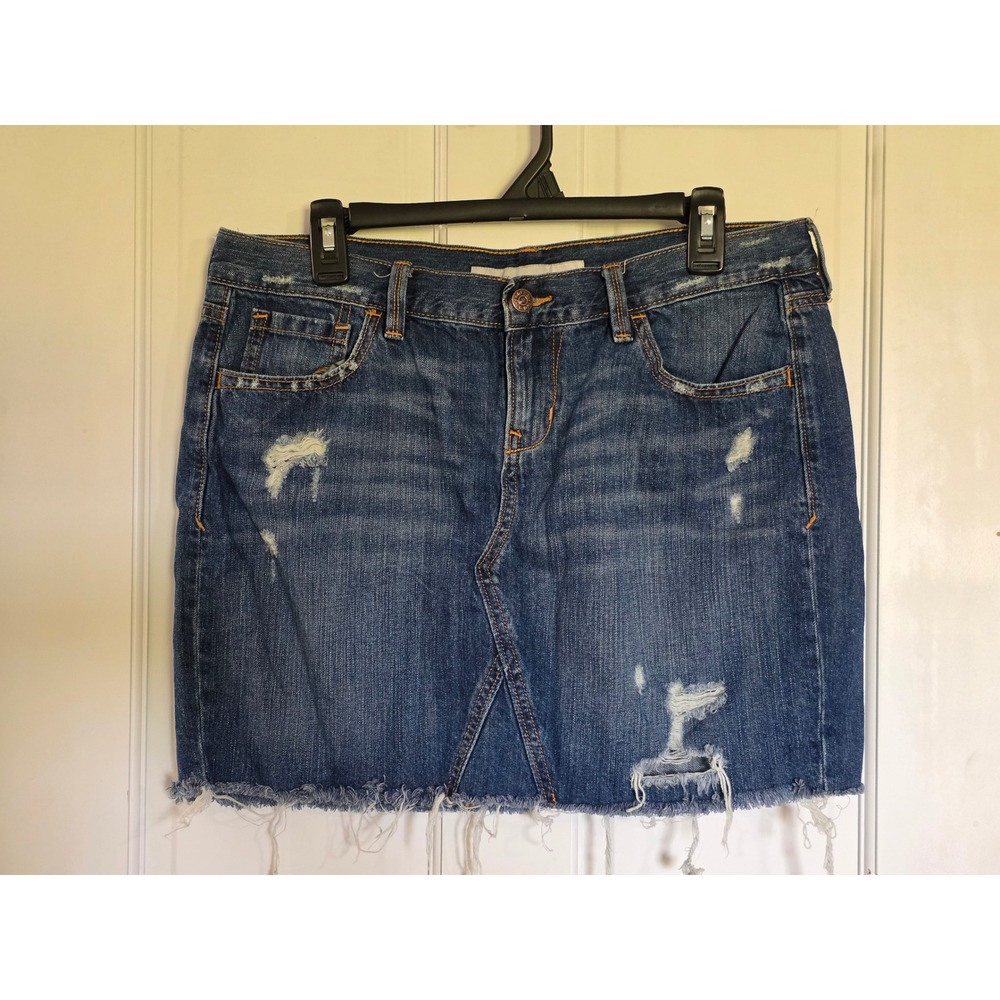 Old Navy Vintage Y2K Distressed Denim Mini Skirt Medium Wash Frayed Hem Size 12